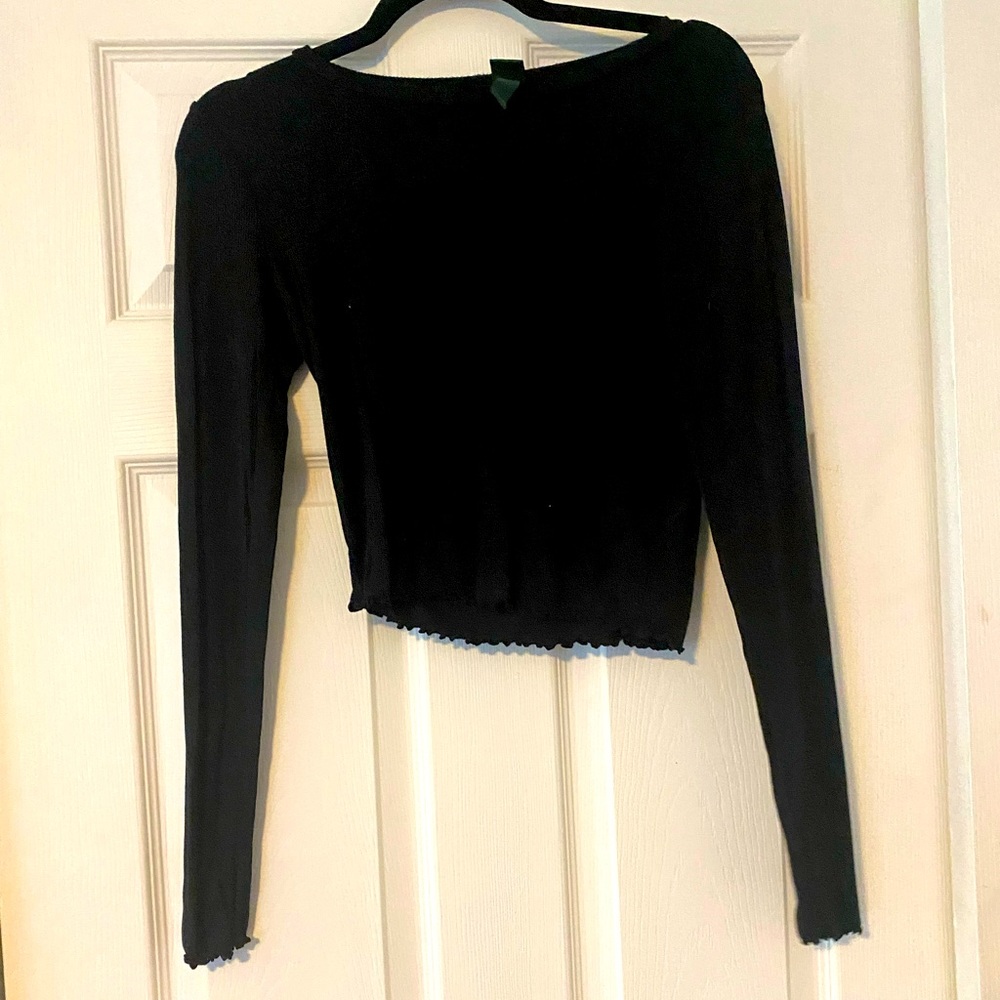 Long sleeve black
